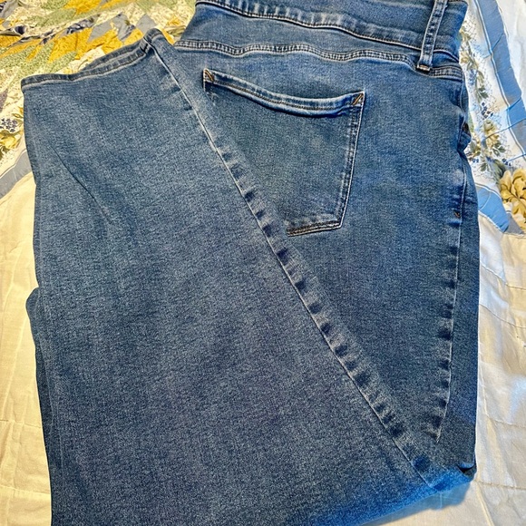 👖 a.n.a Women’s Plus Skinny Jeans – Med Brilliant Blue - Size 26 👖 - Picture 5 of 10